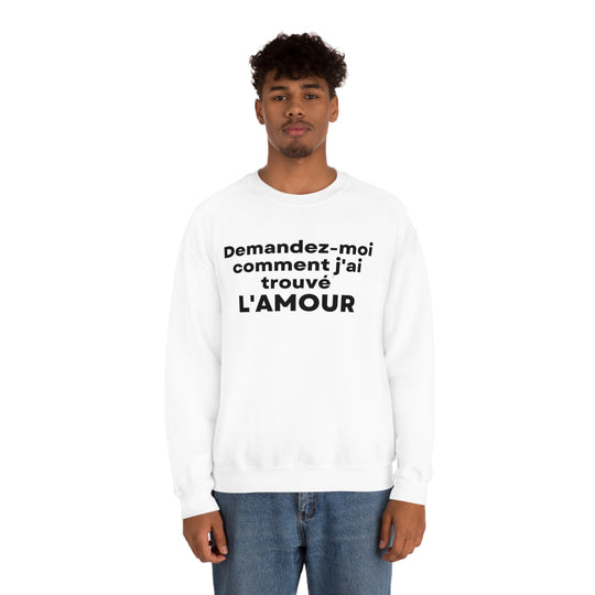 L'amour/Love, Unisex Heavy Blend™ Crewneck Sweatshirt (FR CDN)