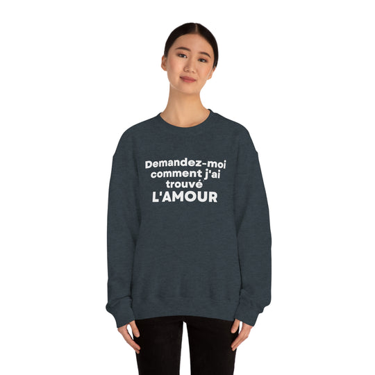 L'amour/Love, Unisex Heavy Blend™ Crewneck Sweatshirt (FR CDN)