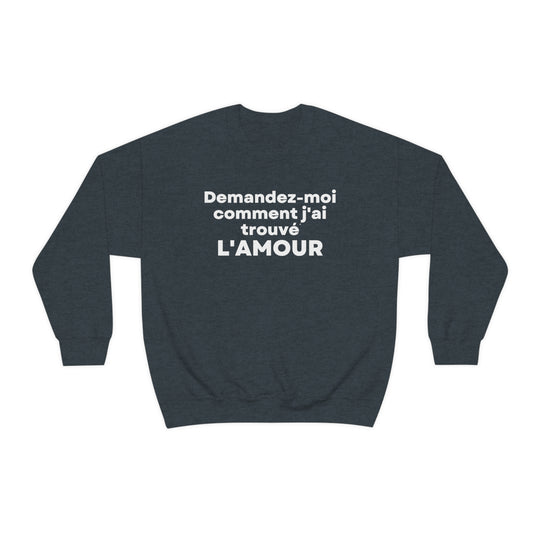 L'amour/Love, Unisex Heavy Blend™ Crewneck Sweatshirt (FR CDN)