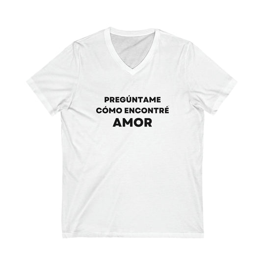 Amor/Love, Unisex Jersey Short Sleeve V-Neck Tee (ES CDN)