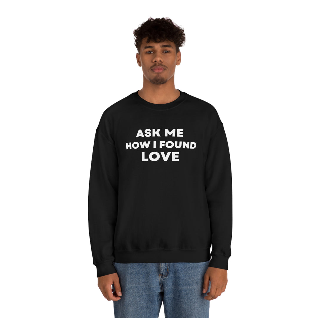 Love, Unisex Heavy Blend™ Crewneck Sweatshirt (ENG CDN)