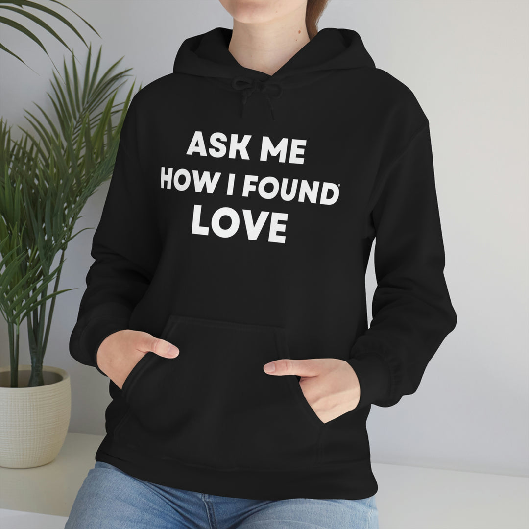 Love, Unisex Heavy Blend™ Hooded Sweatshirt (ENG US)