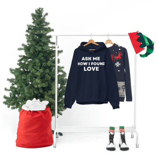 Love, Unisex Heavy Blend™ Hooded Sweatshirt (ENG US)