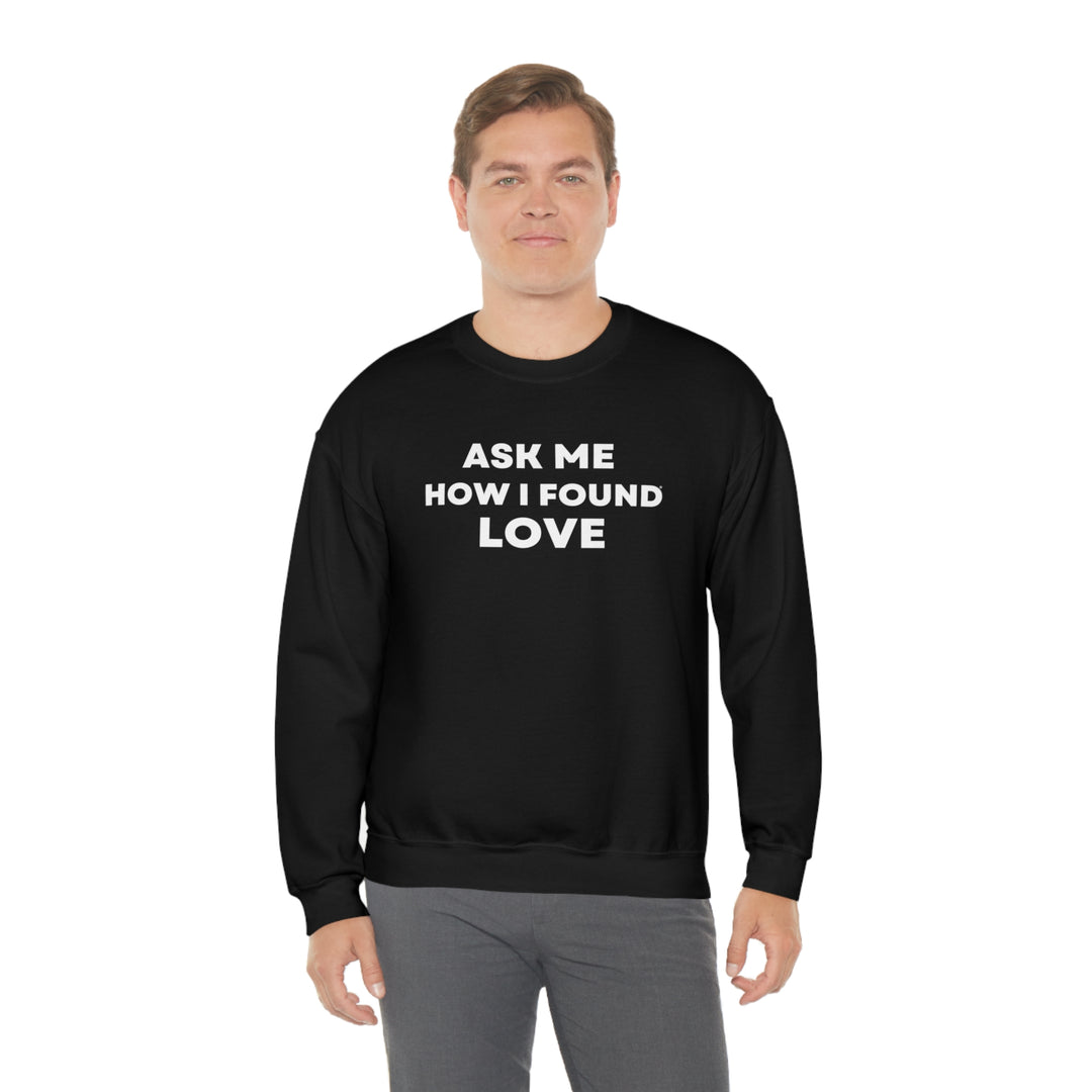 Love, Unisex Heavy Blend™ Crewneck Sweatshirt (ENG CDN)